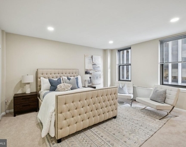 135 S 19th Street - Photo Thumbnail 8