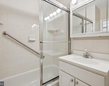 135 S 19th Street - Photo Thumbnail 13