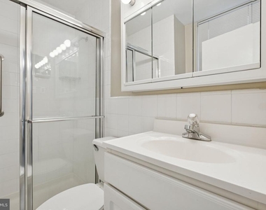 135 S 19th Street - Photo Thumbnail 10
