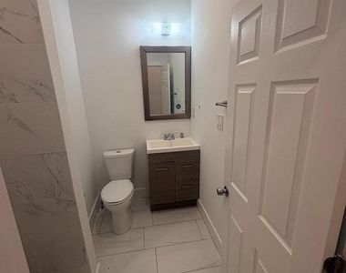 4148 Parrish Street - Photo Thumbnail 4