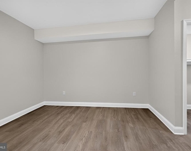 519 N 11th Street - Photo Thumbnail 21