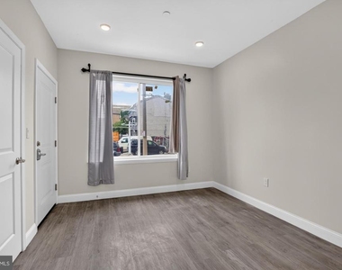 519 N 11th Street - Photo Thumbnail 3