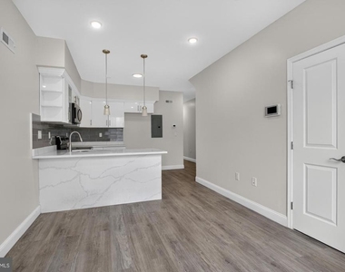 519 N 11th Street - Photo Thumbnail 2
