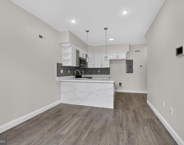 519 N 11th Street - Photo Thumbnail 1