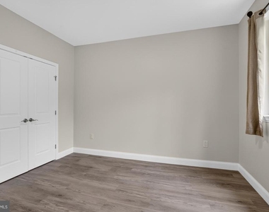 519 N 11th Street - Photo Thumbnail 10