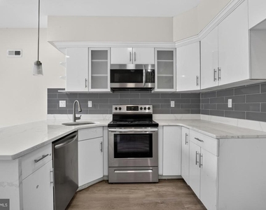 519 N 11th Street - Photo Thumbnail 5