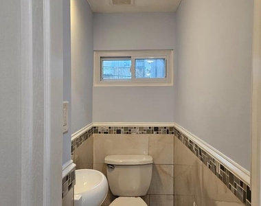 2343 Moore Street - Photo Thumbnail 8