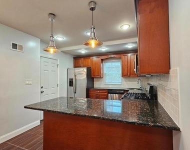 2343 Moore Street - Photo Thumbnail 6