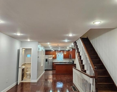 2343 Moore Street - Photo Thumbnail 2