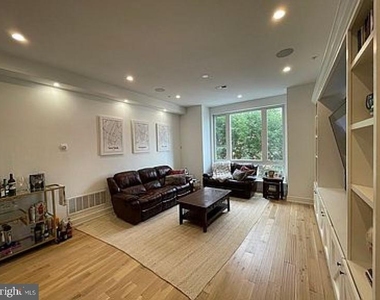 1544 S 20th Street - Photo Thumbnail 6