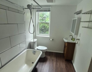 929 S 8th Street - Photo Thumbnail 9