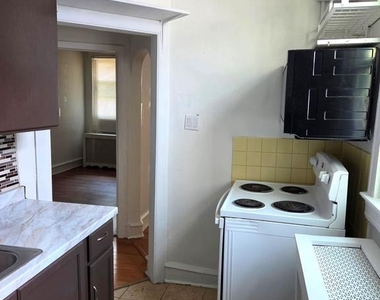 5842 N 12th Street - Photo Thumbnail 9
