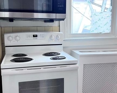 5842 N 12th Street - Photo Thumbnail 10