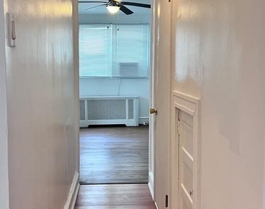 5842 N 12th Street - Photo Thumbnail 13
