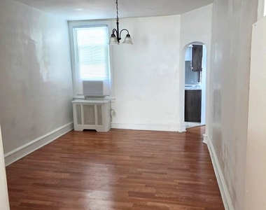 5842 N 12th Street - Photo Thumbnail 8