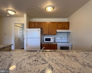 358 Main Street - Photo Thumbnail 5