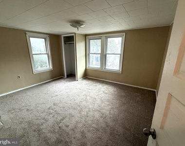 329 Duke Street - Photo Thumbnail 3