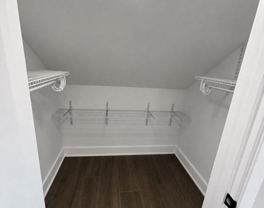 122 Burmont Road - Photo Thumbnail 5