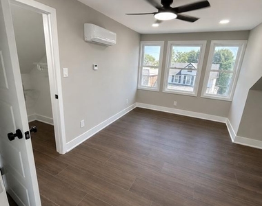 122 Burmont Road - Photo Thumbnail 4