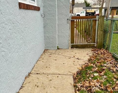 808 Macdade Boulevard - Photo Thumbnail 22