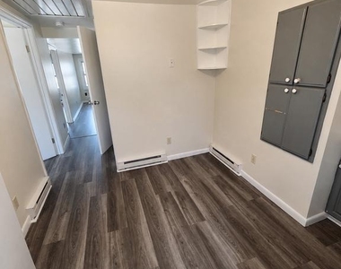 232 Wilson Street - Photo Thumbnail 5