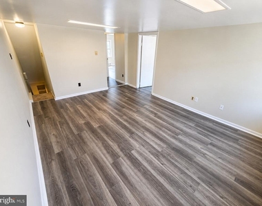 232 Wilson Street - Photo Thumbnail 1