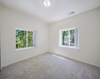 2472 Hawks Avenue - Photo Thumbnail 11