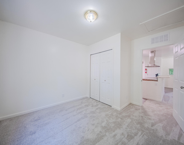 2472 Hawks Avenue - Photo Thumbnail 16