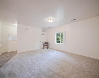 2472 Hawks Avenue - Photo Thumbnail 5