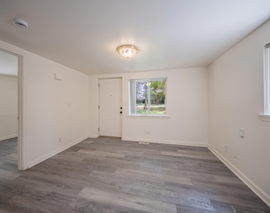 2472 Hawks Avenue - Photo Thumbnail 3