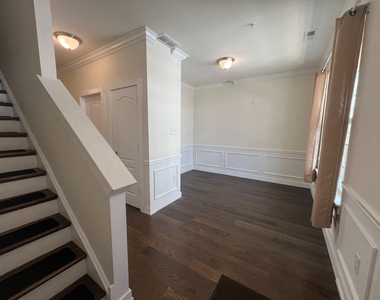 120 Prince George Street - Photo Thumbnail 2