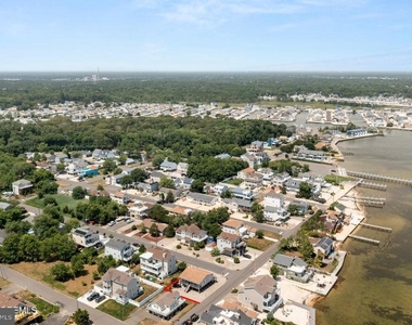 81 Sheridan Street - Photo Thumbnail 26