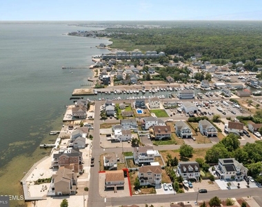 81 Sheridan Street - Photo Thumbnail 21