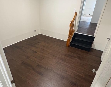 407 Hudson Street - Photo Thumbnail 1
