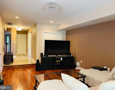 1 Cromwell Court - Photo Thumbnail 22