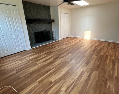 26 Newport Lane - Photo Thumbnail 18
