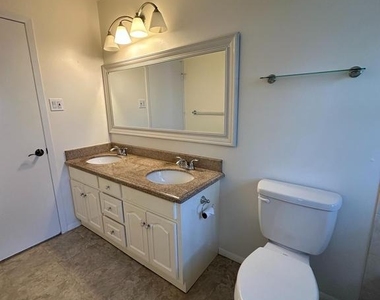 26 Newport Lane - Photo Thumbnail 12