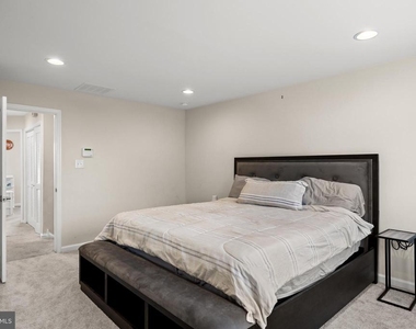 70 Benford - Photo Thumbnail 16