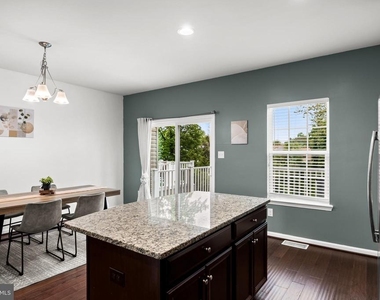 70 Benford - Photo Thumbnail 8