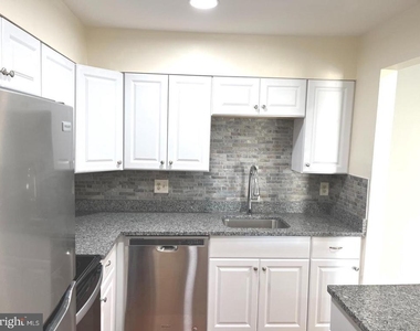 10131 Prince Place - Photo Thumbnail 13