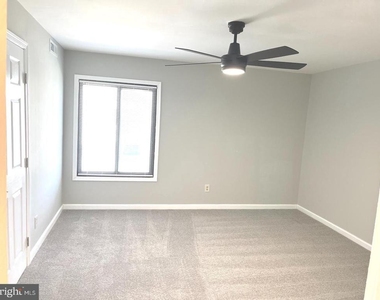 10131 Prince Place - Photo Thumbnail 8
