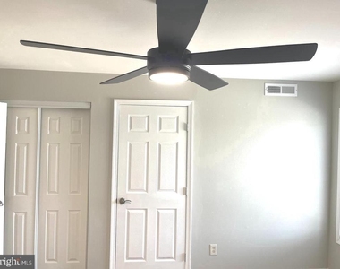 10131 Prince Place - Photo Thumbnail 6