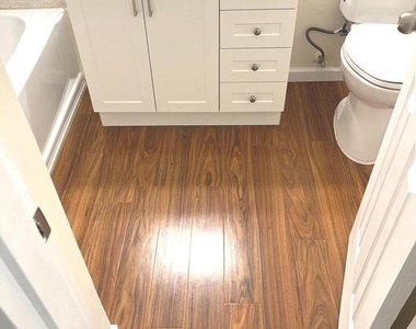 10131 Prince Place - Photo Thumbnail 2