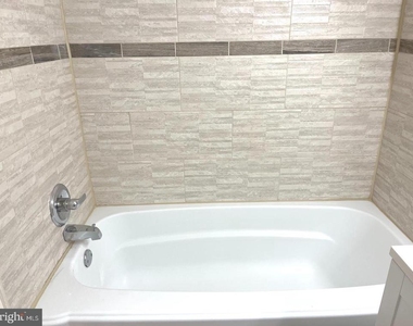 10131 Prince Place - Photo Thumbnail 3