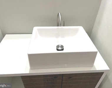 10131 Prince Place - Photo Thumbnail 1