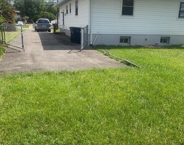 6215 Auth Road - Photo Thumbnail 2