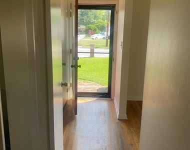 6215 Auth Road - Photo Thumbnail 8