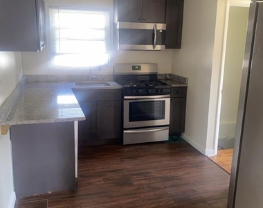 6215 Auth Road - Photo Thumbnail 14