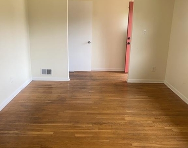 6215 Auth Road - Photo Thumbnail 10