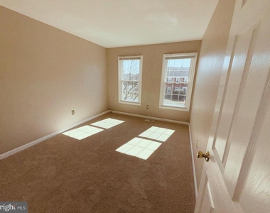 12806 Marlow Place - Photo Thumbnail 18